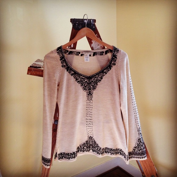 Nanette Lepore Sweaters - ✂️PRICE CUT Nanette Lepore sweater 🎉HP🎉