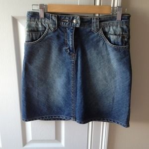 Denim skirt