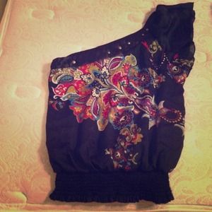 Cute Top with Floral Design