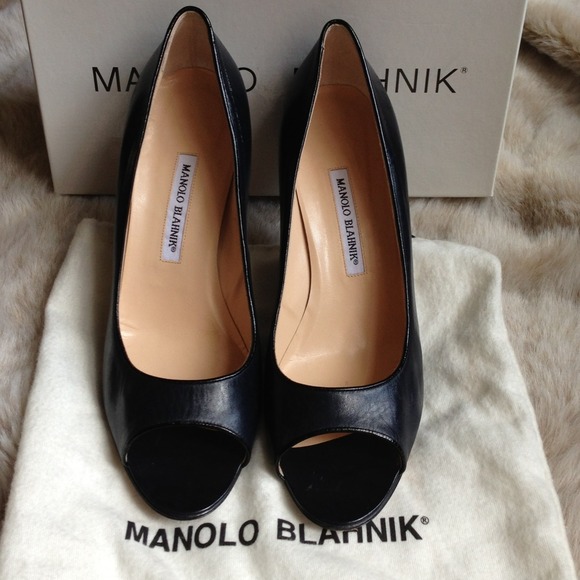 Manolo Blahnik "Canazza" Peeptoe Navy Blue Sz41