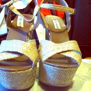 Steve Madden wedges
