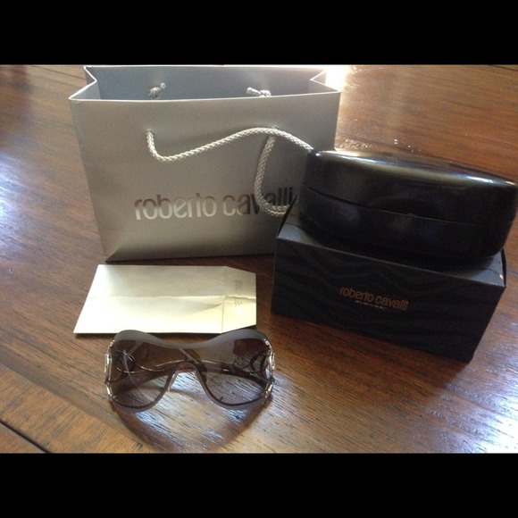 Roberto Cavalli Accessories - Roberto cavalli ❤️SOLD❤️