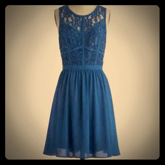 Dress - Picture 1 of 2