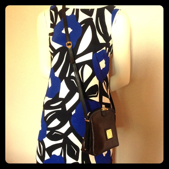 Vintage Auth.HCL Shoulder Bag.💝👍PriceReduced💝👍