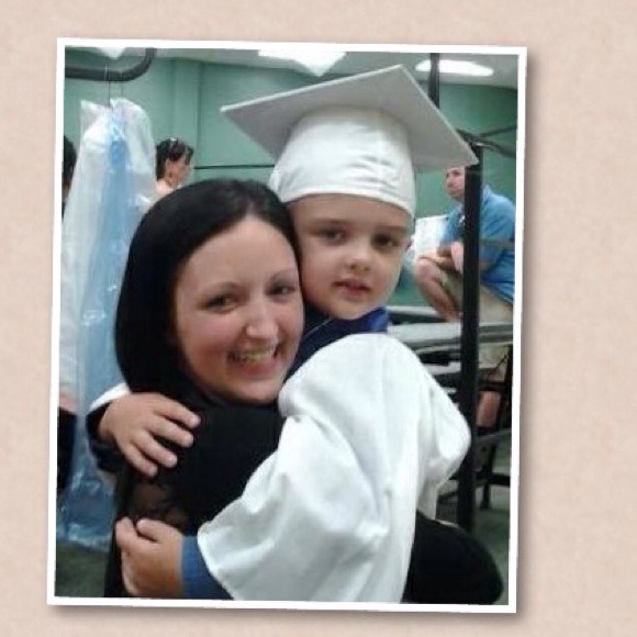 Meet your posher, Tonia β€ - Picture 3 of 5