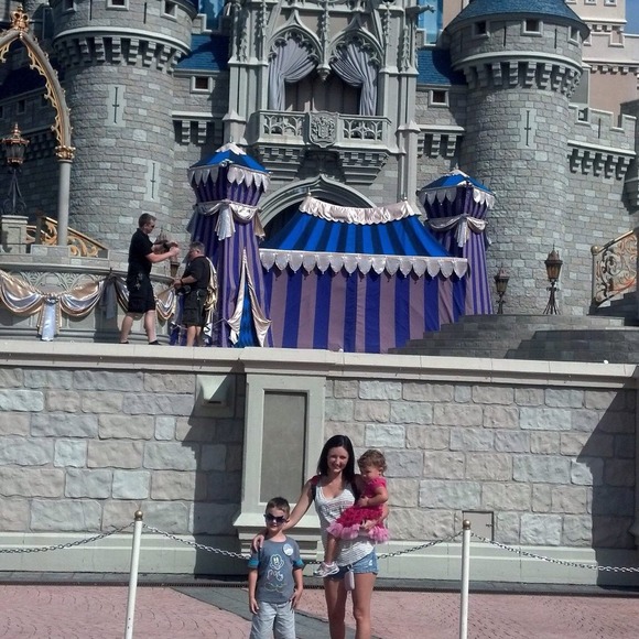 Meet your posher, Tonia β€ - Picture 5 of 5