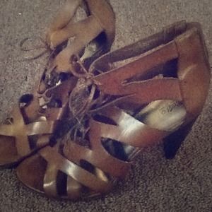 Ankle cut Brown Strapy Heels