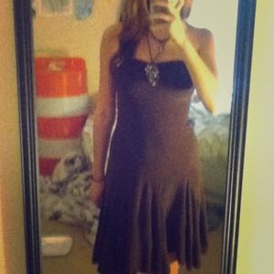 Brown hauler top dress