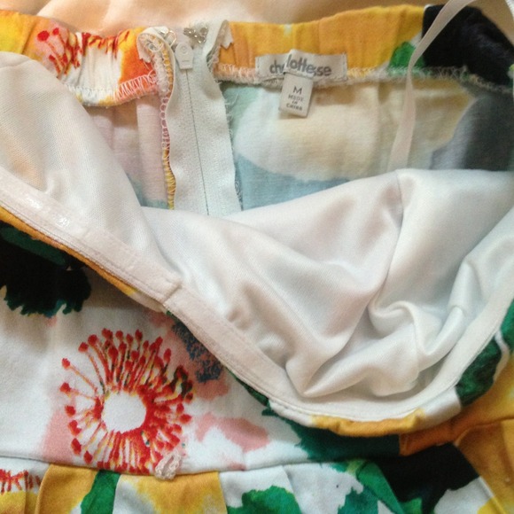 🎉🎉Host Pick🎉🎉Sold in bundle- Floral Sundress - Picture 2 of 4