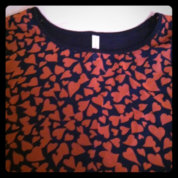 Lose And flowing Hearts Tee - Picture 1 of 3