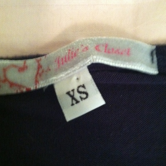 Cut Block Color Top - Picture 3 of 3