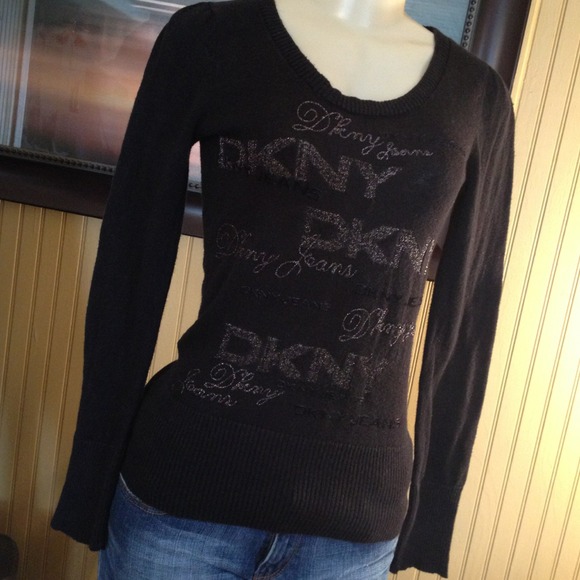 DKNY Sweaters - (BOGO item)💋DKNY black sweater