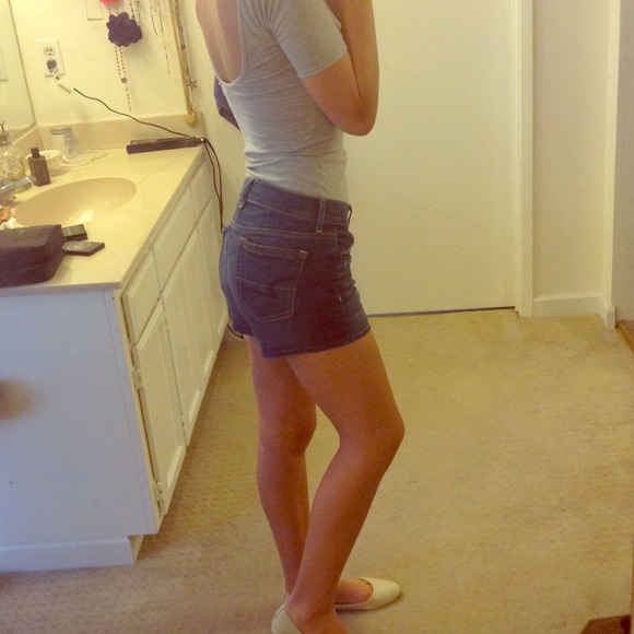 American Eagle High Waisted Stretch Shorts Size 4