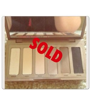 Urban Decay Naked Basics