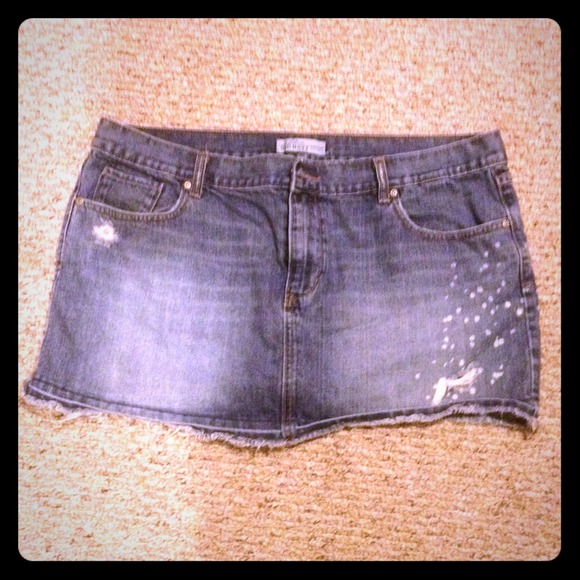 Old Navy Dresses & Skirts - ⭐Reduced⭐Old navy denim skirt