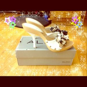 Aldo Audree white flower heels size 39 (9)