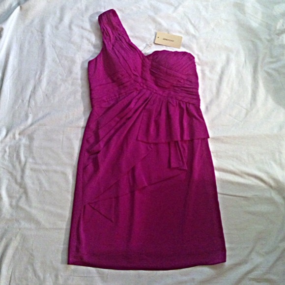 ππHost Pickππ Purple one shoulder dress - Picture 4 of 4