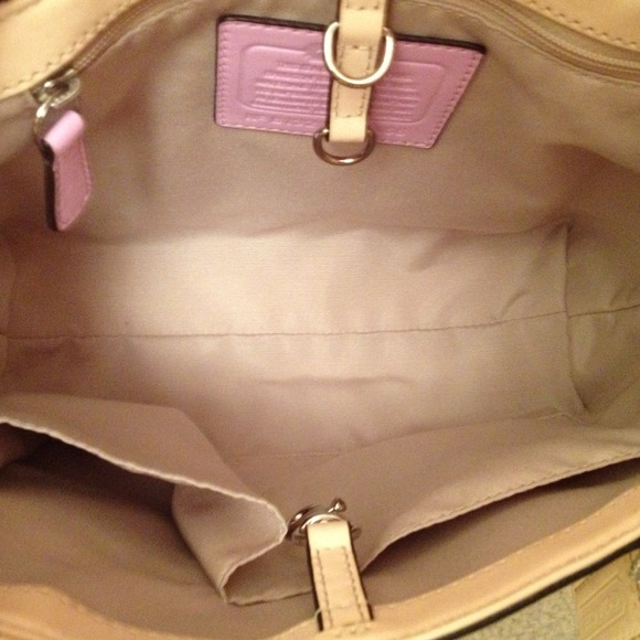 ***SOLD ON EBAY Coach Peyton Signature Clover - Picture 2 of 3