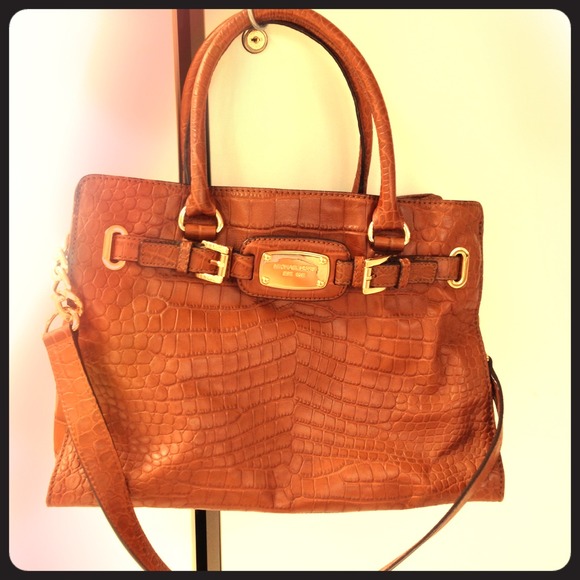 🎉HP 9/13🎉MK Med Hamilton Crocodile-Embossed Tote