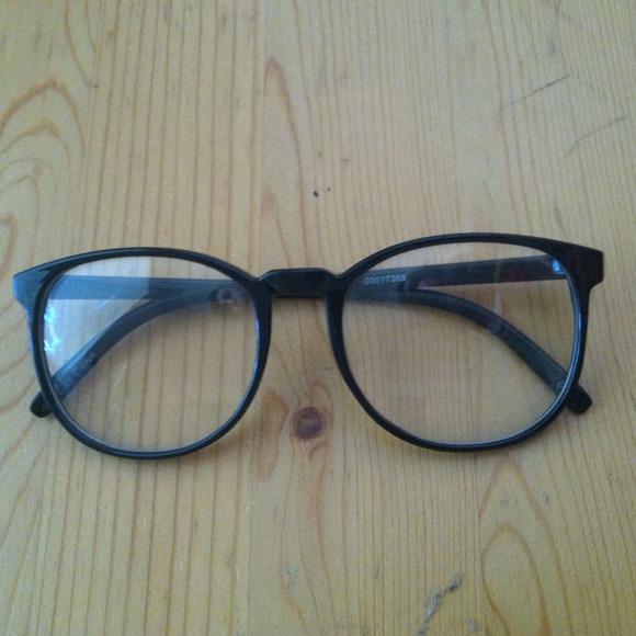 🌻SOLD 🌻Fake glasses.