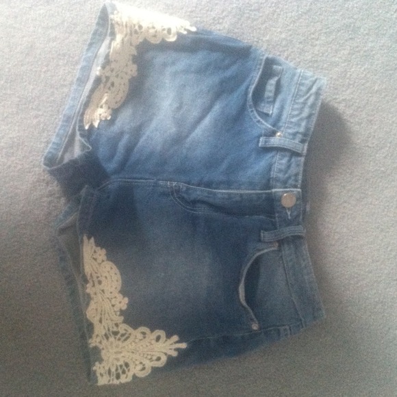 BDG High Waist Shorts - Picture 2 of 4