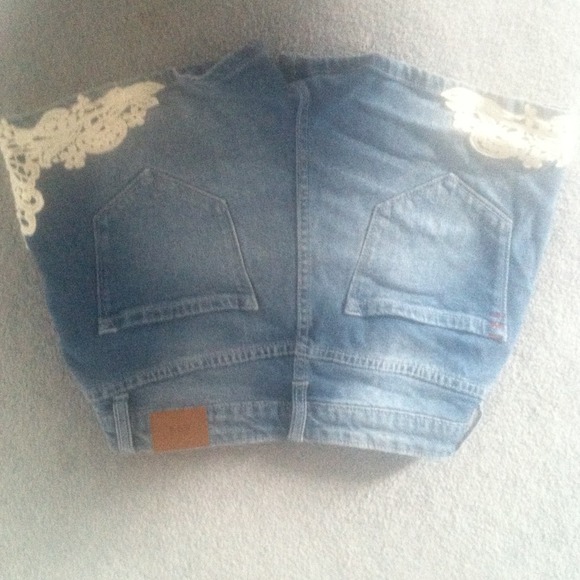 BDG High Waist Shorts - Picture 3 of 4