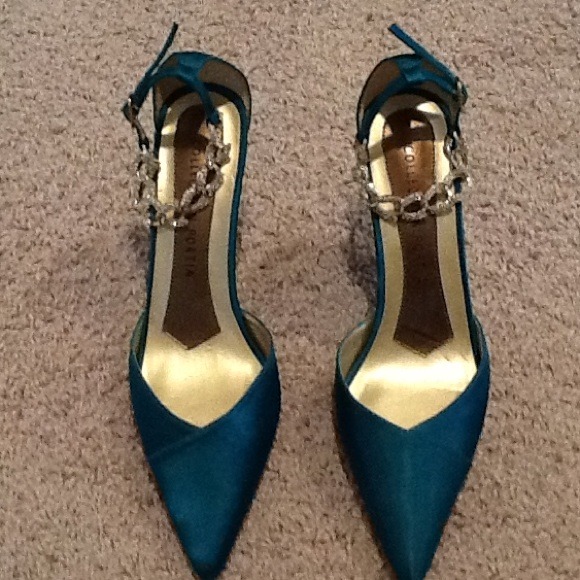 🎉🎉HOST PICK 08/24/13🎉🎉-👌Gorgeous green heels - Picture 2 of 3