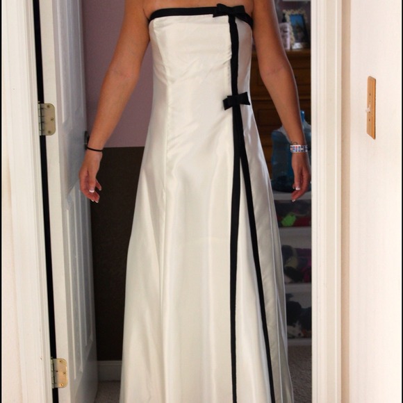 Jessica McClintock Prom Dress