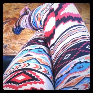 Patterned leggings 🎴