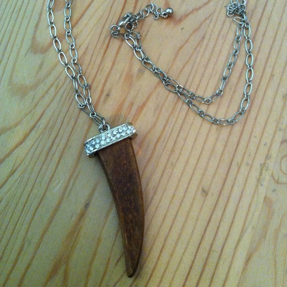 🌻SOLD 🌻Long tribal necklace