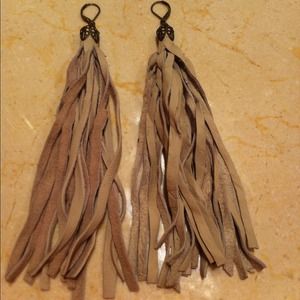 New white leather fringe earrings from Argentina