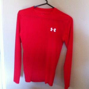 SOLD IN BUNDLE Under armour long sleeve shirt