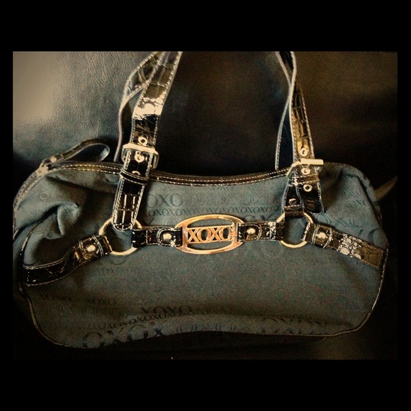 *Bundle- sold*XOXO Cute Black Handbag!