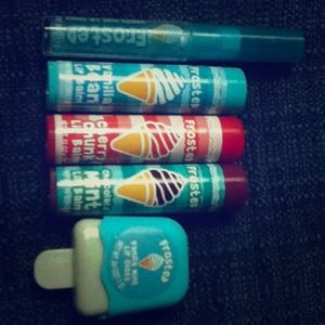 Frosted style lip balm