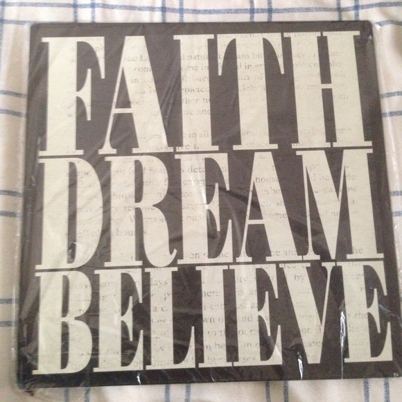 Fair Dream Believe Sign Wall Decor Sign