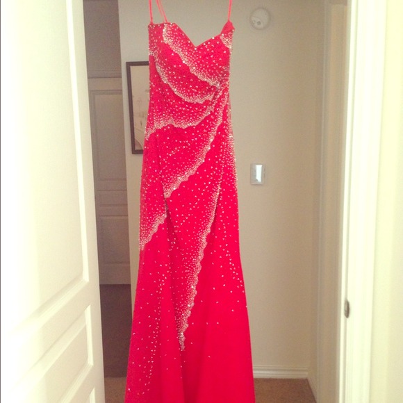 Prom/ Homecoming elegant dress. - Picture 2 of 4