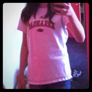 Arkansas Razorbacks T-shirt.