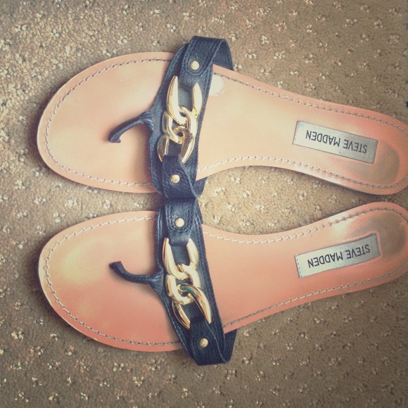 Steve madden sandals