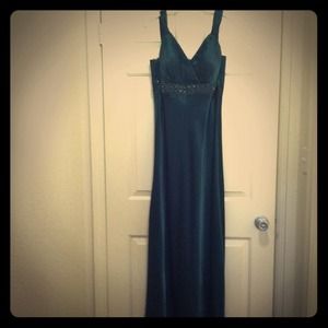 Hunter green formal dress. Worn once.