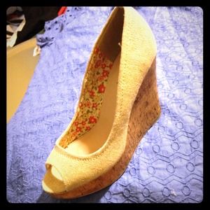 💥SOLD💥Soda Peep Toe Platform Cork Wedge Beige