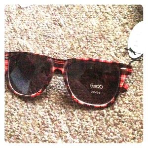 Plaid sunglasses NWT UV400
