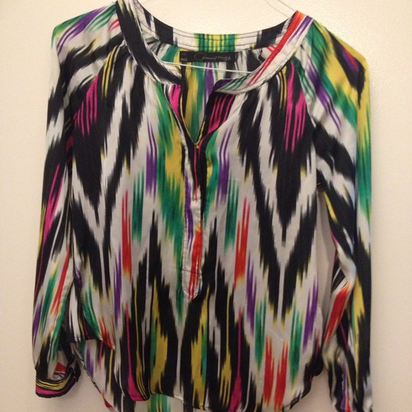 **SOLD**       Patterson J Kincaid blouse