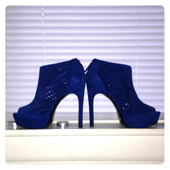 Via Spiga Bootie