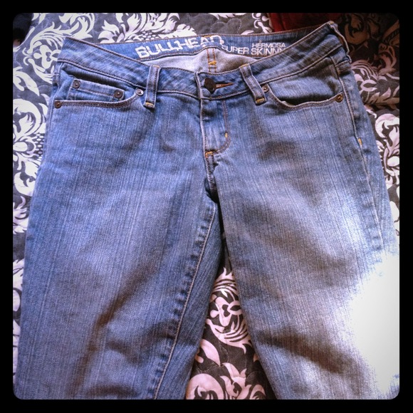 Bullhead skinny jeans