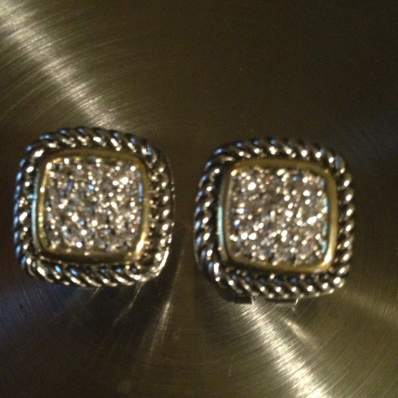 Cubic zirconia silver/gold Studs & Chain to MAtCH - Picture 1 of 3