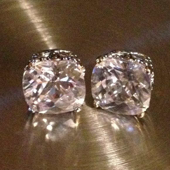 Cubic Zirconia Clear Studs & more colors - Picture 1 of 2