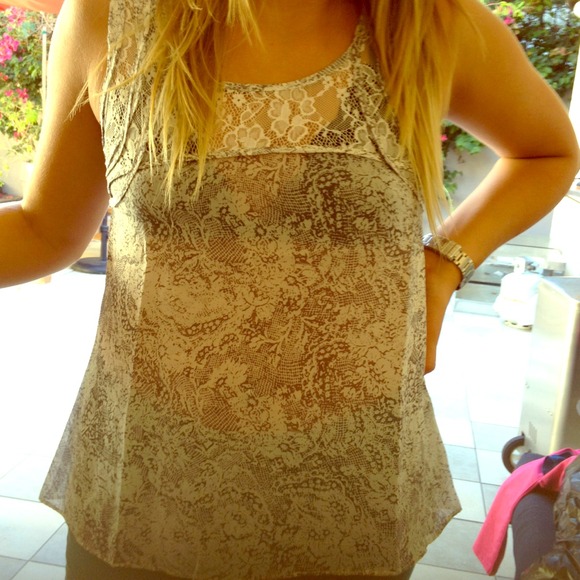 ❌Sold Grey printed top with lace detail