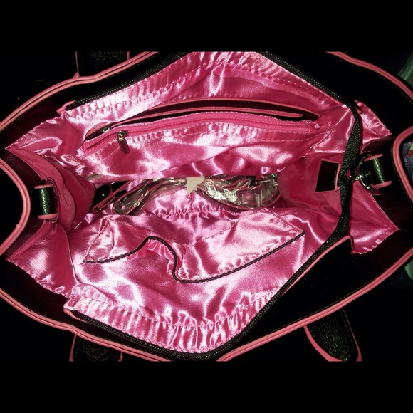 Handbag - Picture 3 of 3