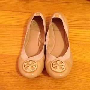 🎀On Hold🎀Tory Burch 'Caroline' Flat