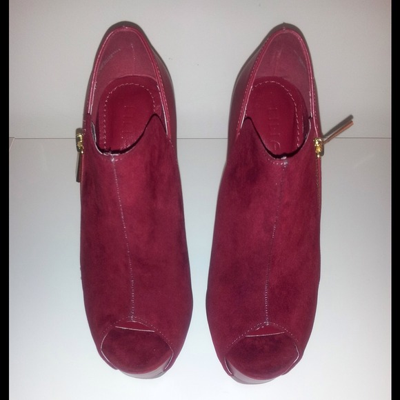 Burgundy heeless shoe - Picture 3 of 3